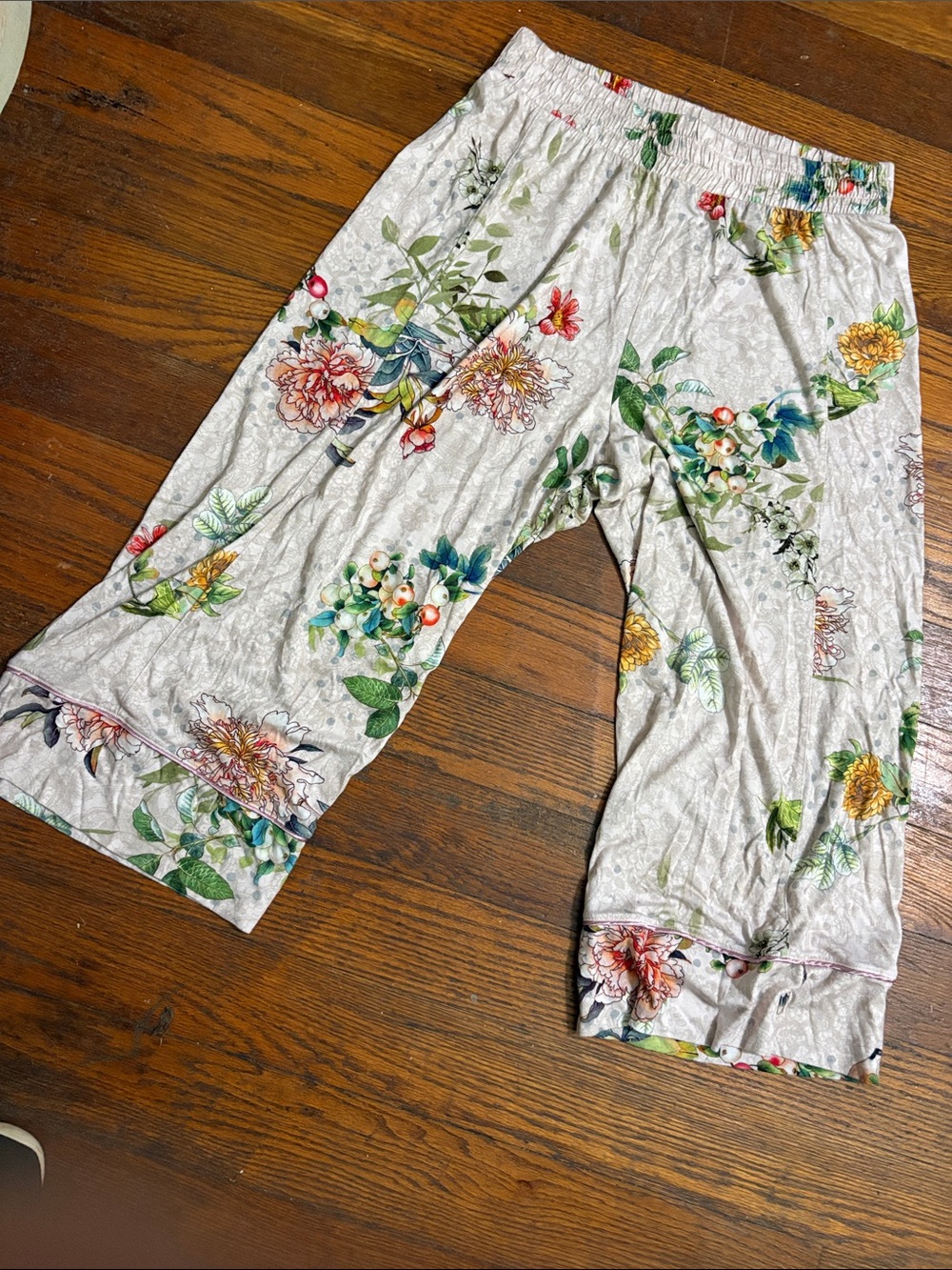 Johnny Was Cream Floral Cropped Wide Leg Relaxed lounge pants Small